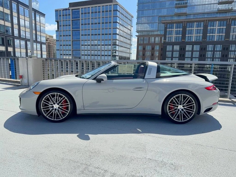 2018 Porsche 991 Targa 4 & 4S - Image 2 of 4