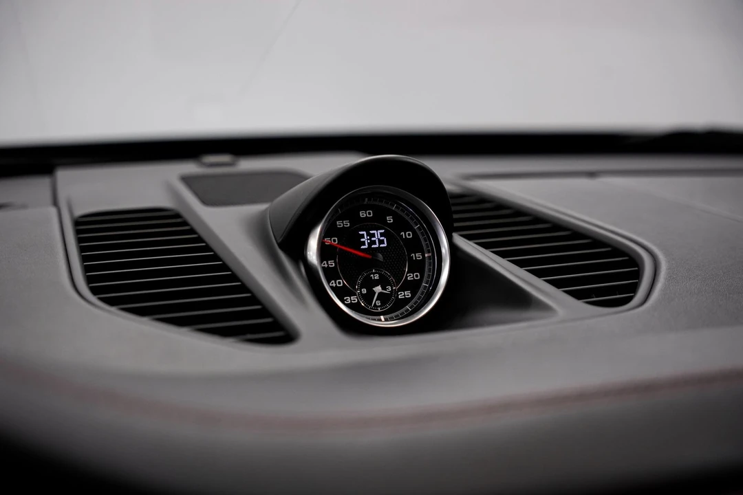 2018 Porsche 991 Targa 4 & 4S - Image 12 of 31