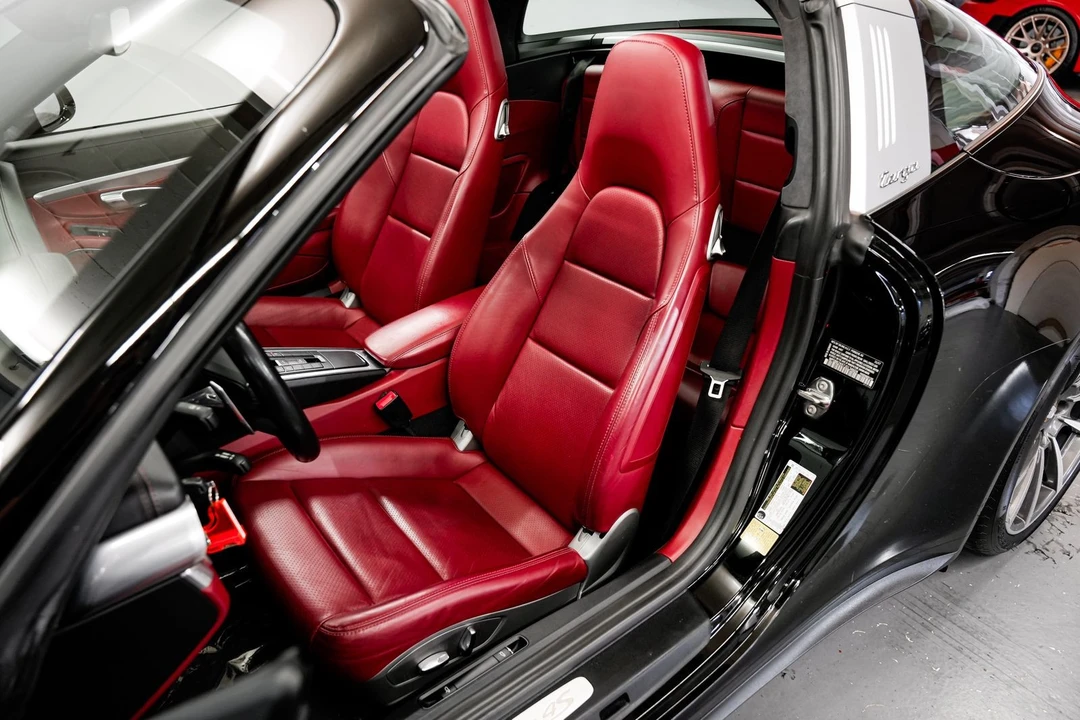 2018 Porsche 991 Targa 4 & 4S - Image 19 of 31