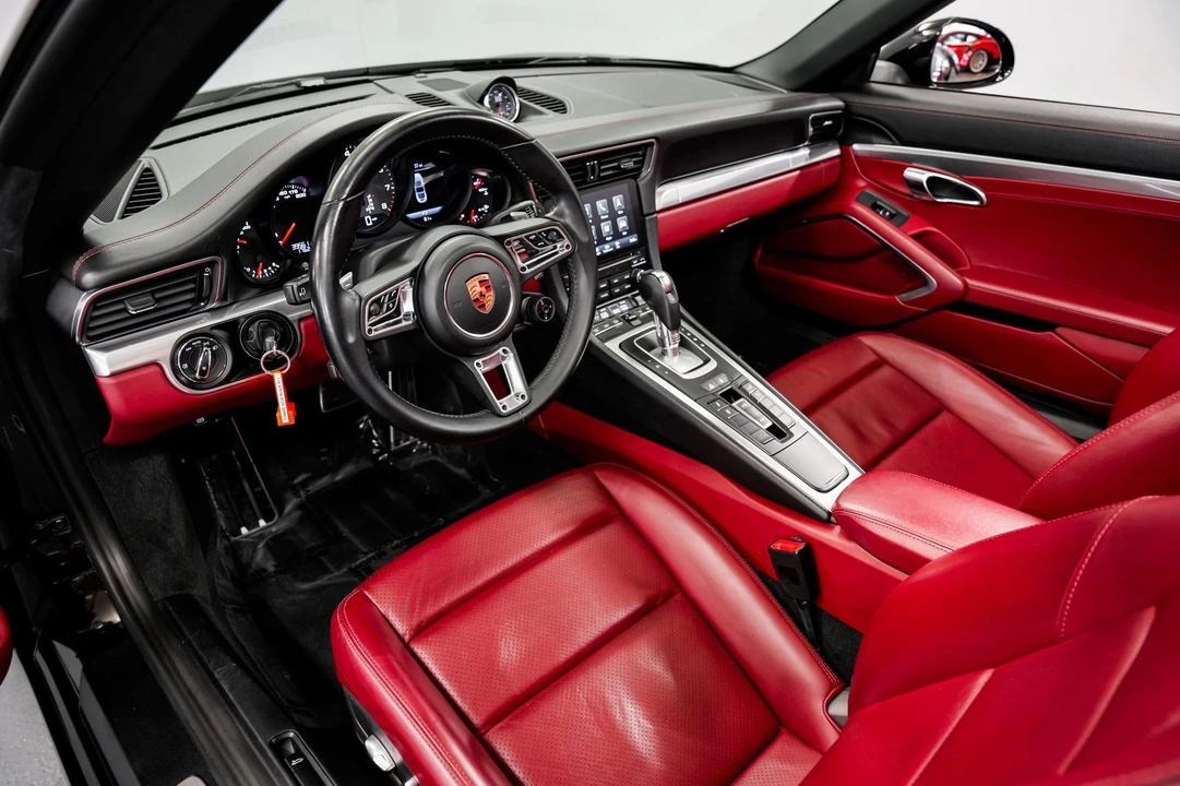 2018 Porsche 991 Targa 4 & 4S - Image 9 of 31
