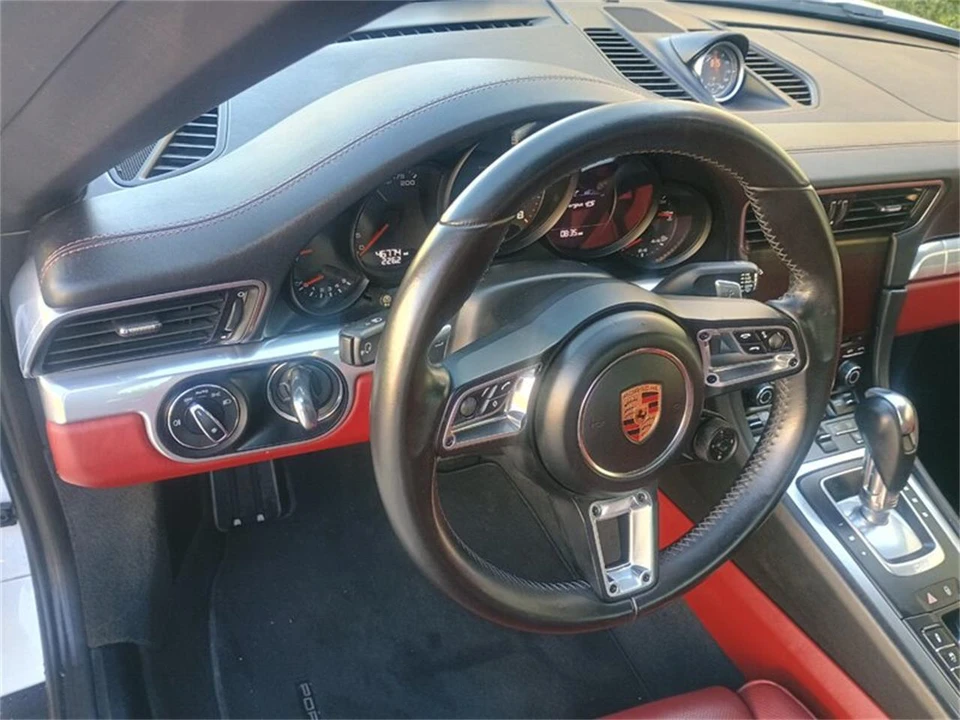 2018 Porsche 991 Targa 4 & 4S - Image 18 of 31