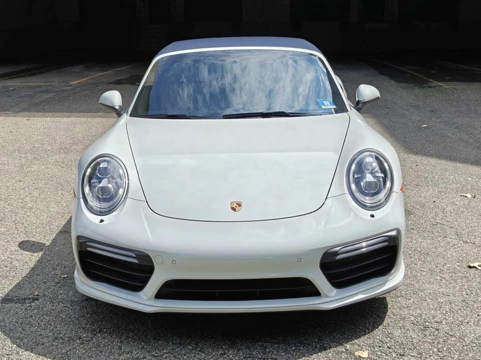 2018 Porsche 991 Turbo - Image 9 of 31
