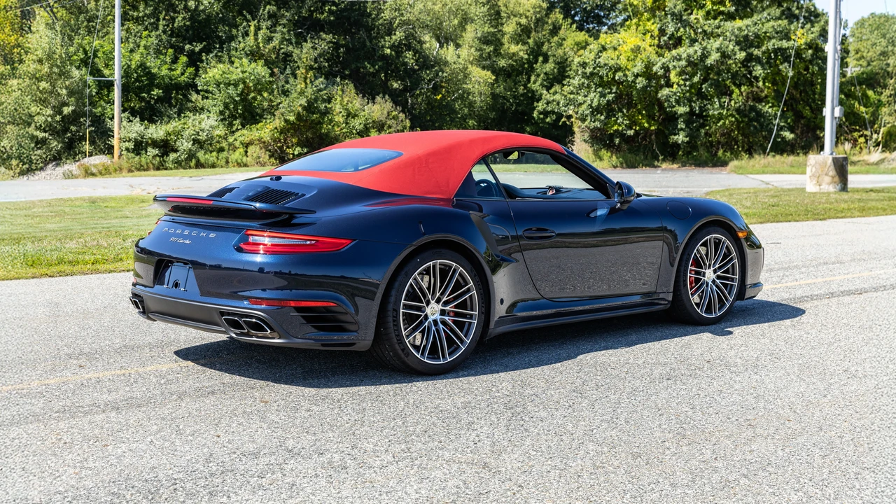 2018 Porsche 991 Turbo - Image 6 of 31