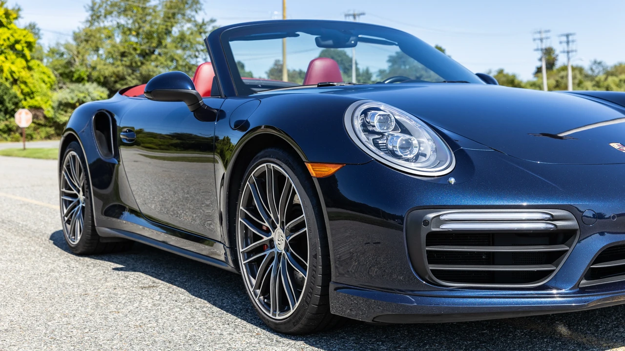 2018 Porsche 991 Turbo - Image 20 of 31