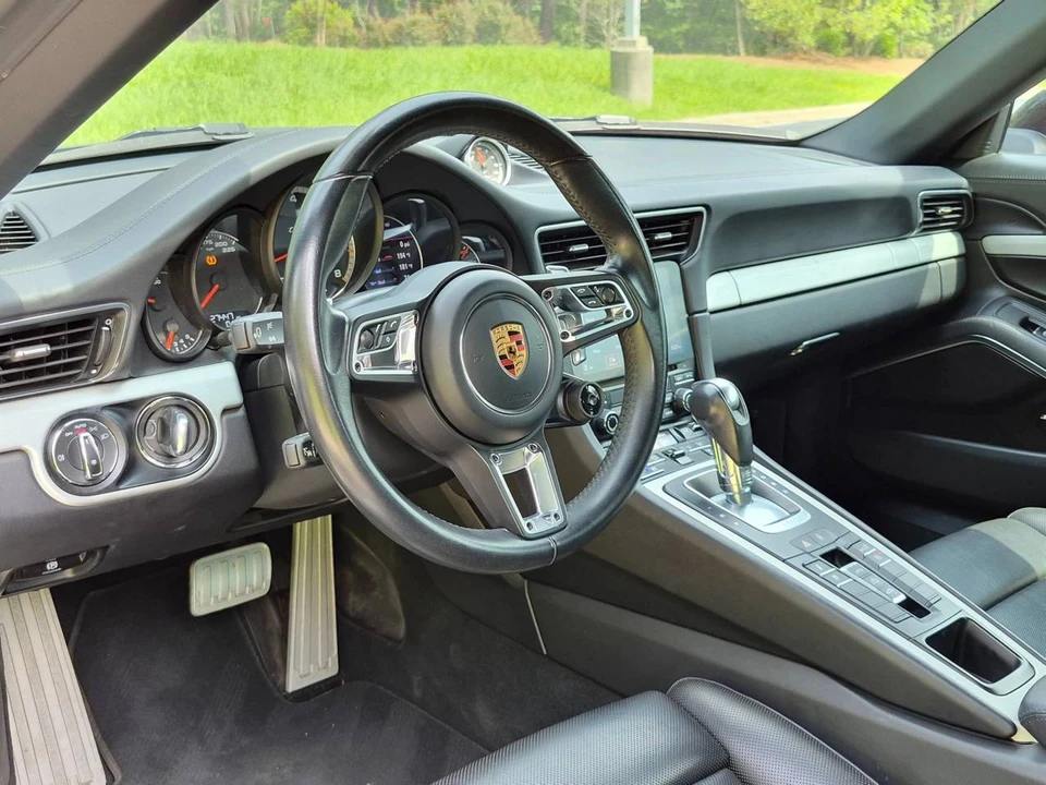 2018 Porsche 991 Turbo - Image 4 of 5
