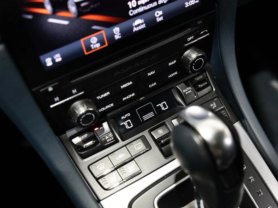 2018 Porsche 991 Turbo - Image 27 of 31
