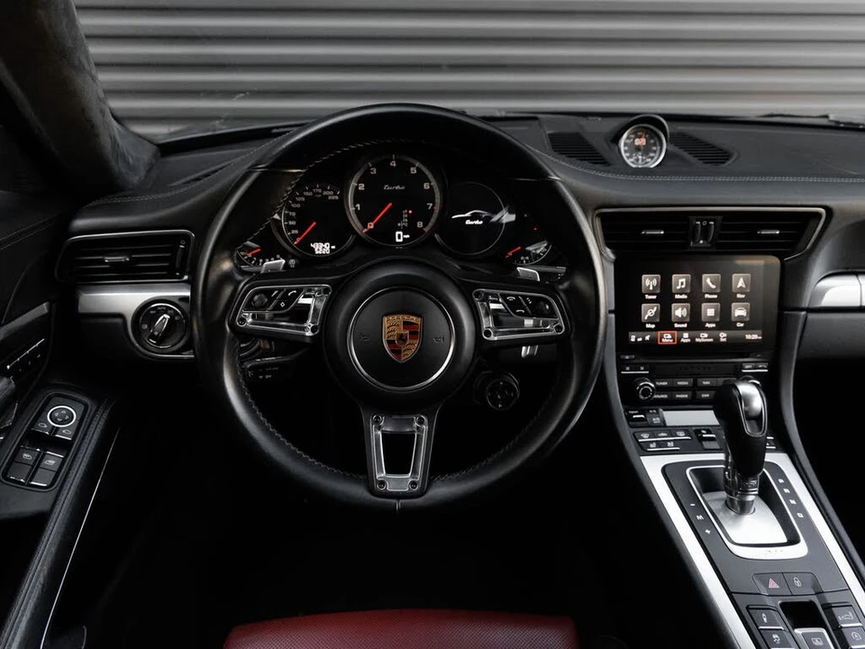 2018 Porsche 991 Turbo - Image 16 of 31