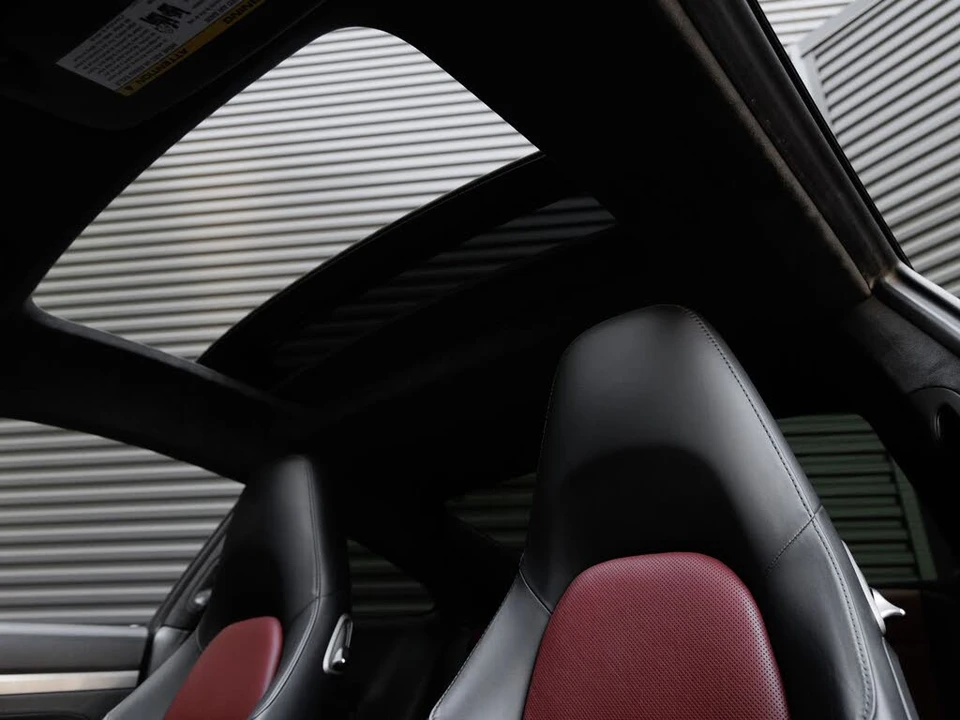 2018 Porsche 991 Turbo - Image 14 of 31
