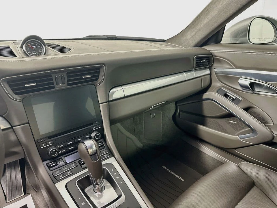 2018 Porsche 991 Turbo - Image 16 of 18