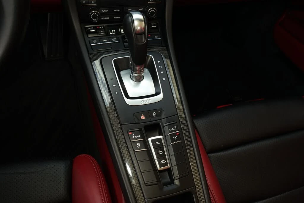 2018 Porsche 991 Turbo S - Image 20 of 31