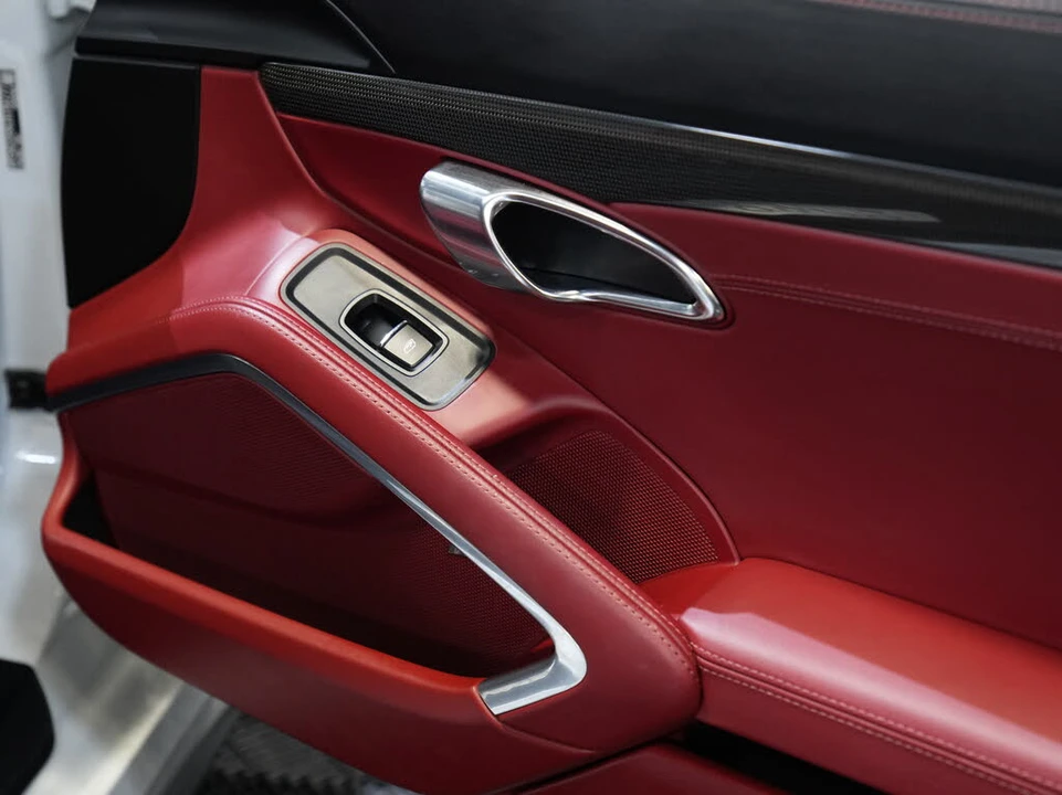 2018 Porsche 991 Turbo S - Image 25 of 31