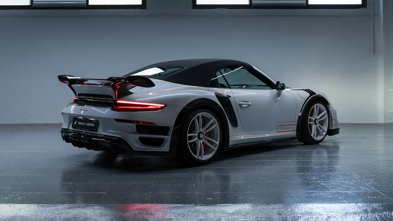 2018 Porsche 991 Turbo S - Image 8 of 31