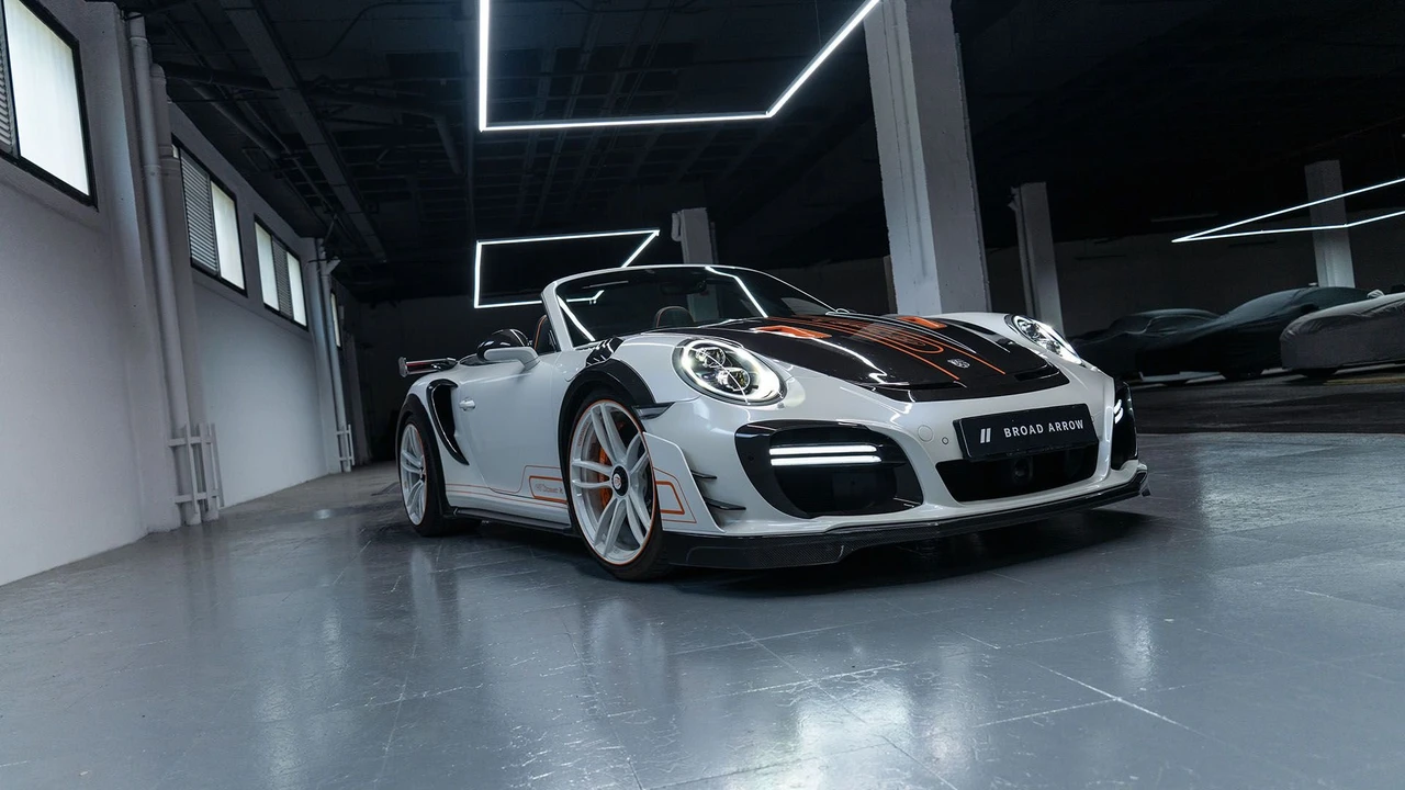 2018 Porsche 991 Turbo S - Image 18 of 31