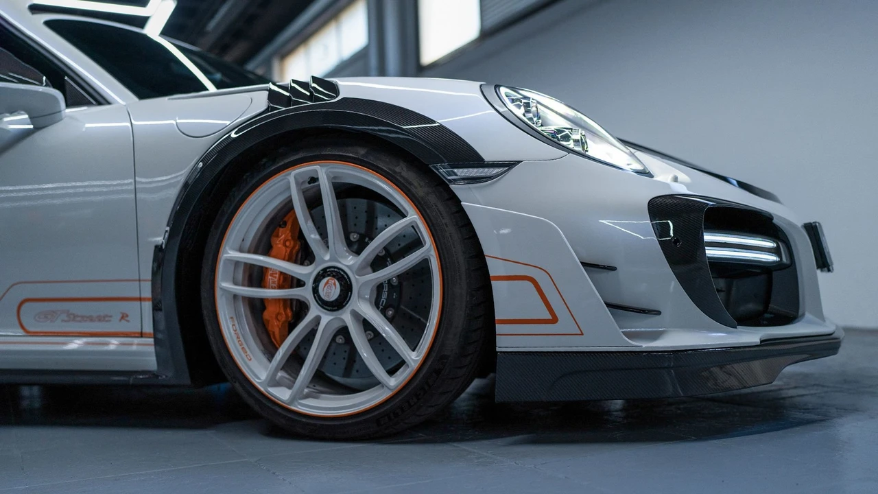 2018 Porsche 991 Turbo S - Image 9 of 31