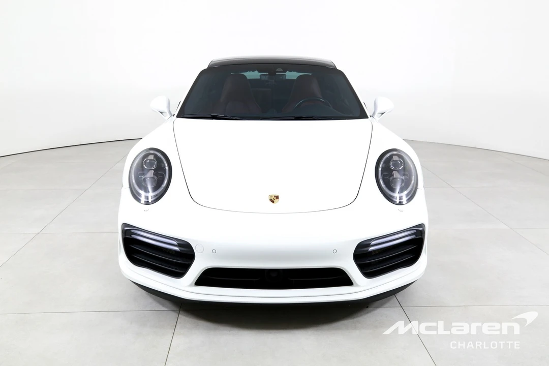 2018 Porsche - Image 4 of 31