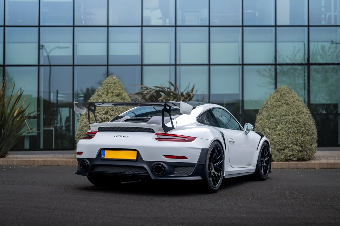 2018 Porsche 991 GT2 RS - Image 5 of 31