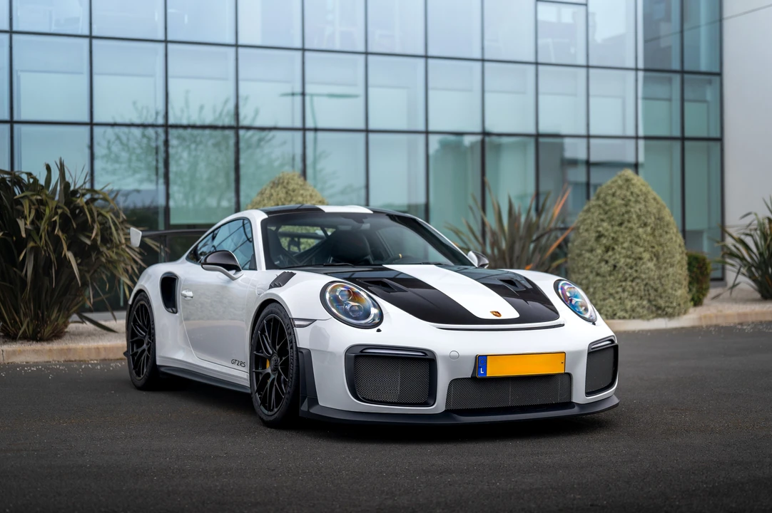 2018 Porsche 991 GT2 RS - Image 3 of 31