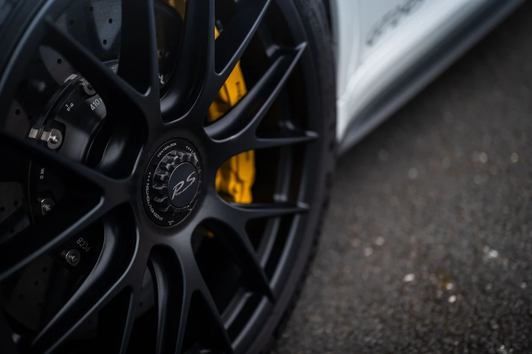 2018 Porsche 991 GT2 RS - Image 25 of 31