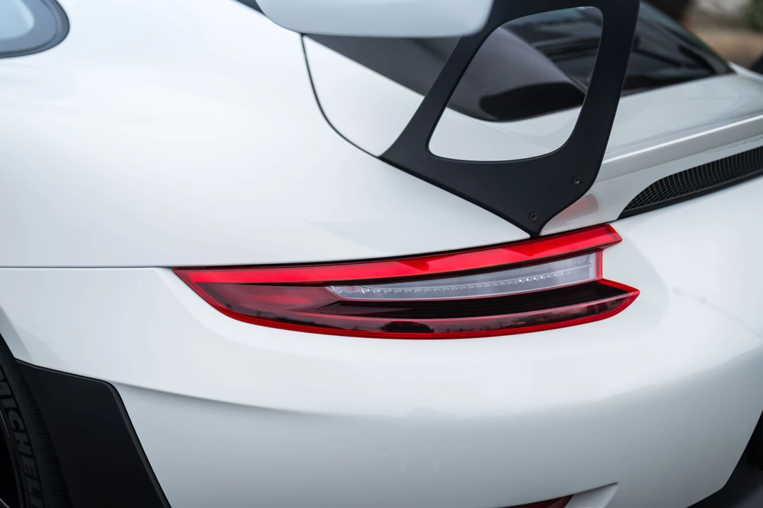2018 Porsche 991 GT2 RS - Image 28 of 31