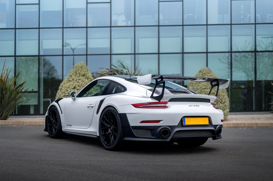 2018 Porsche 991 GT2 RS - Image 8 of 31