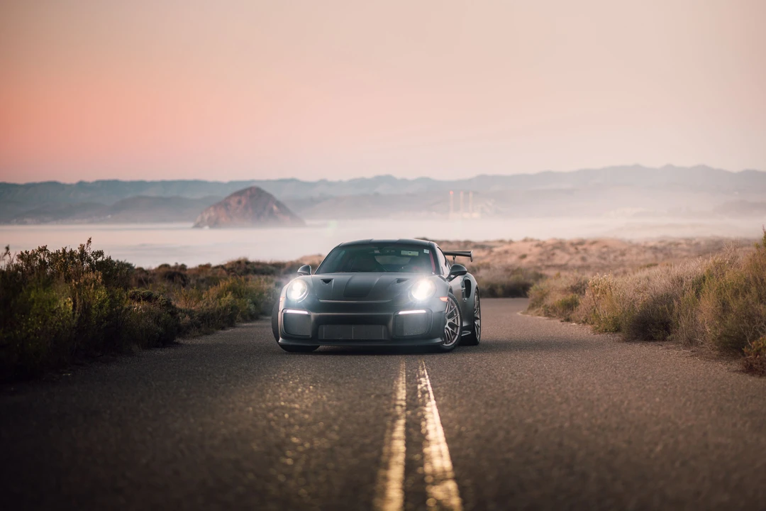 2018 Porsche 991 GT2 RS - Image 11 of 31