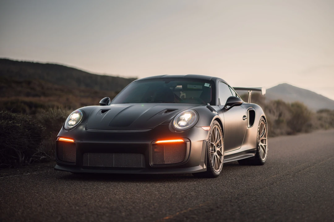 2018 Porsche 991 GT2 RS - Image 13 of 31