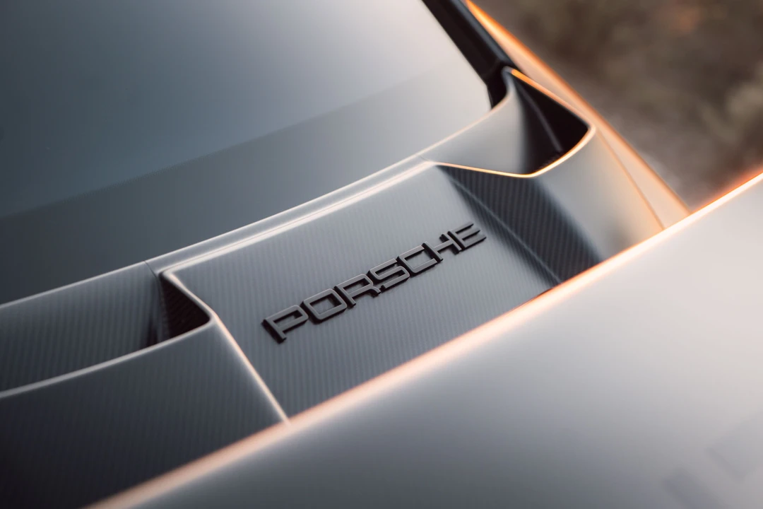 2018 Porsche 991 GT2 RS - Image 28 of 31