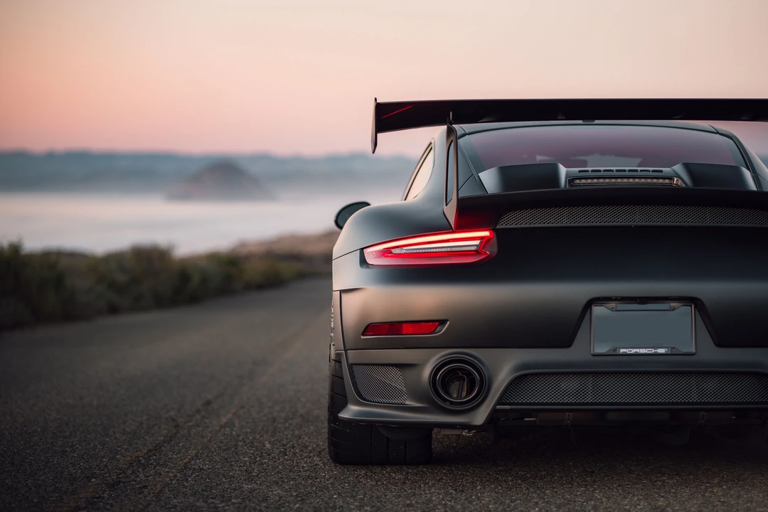 2018 Porsche 991 GT2 RS - Image 17 of 31