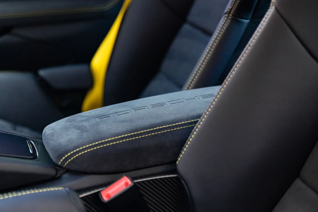 2018 Porsche 991 GT2 RS - Image 21 of 31
