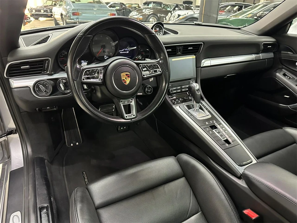 2018 Porsche 991 Carrera - Image 17 of 31