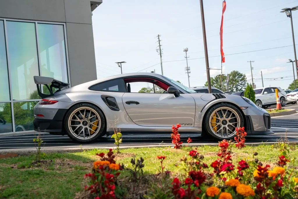 2018 Porsche 911 - Image 14 of 31