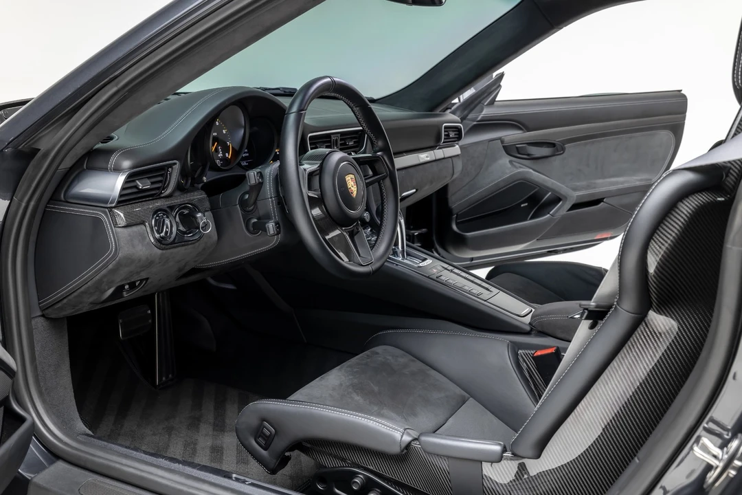 2018 Porsche 991 GT2 RS - Image 17 of 21