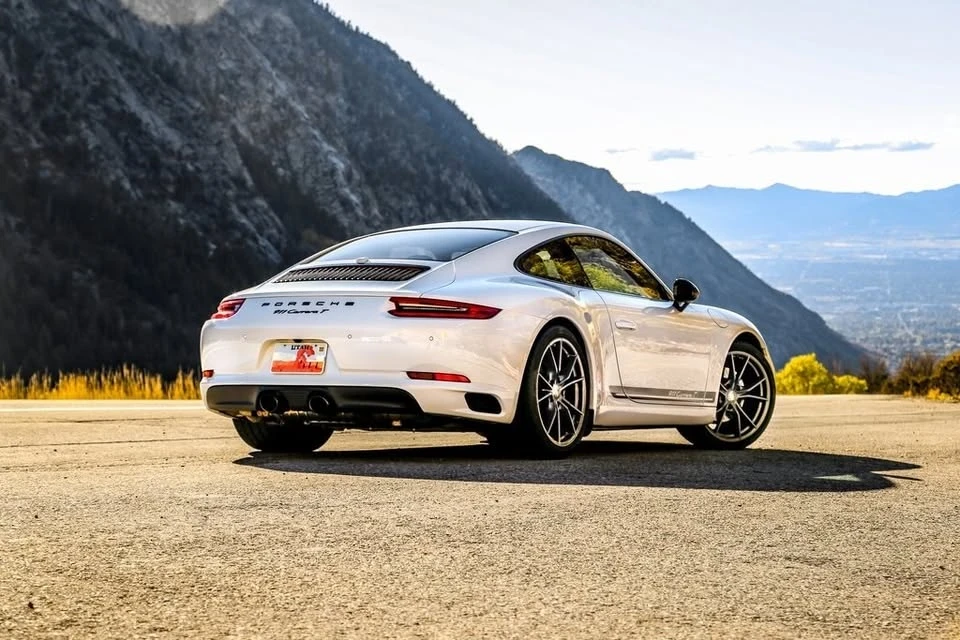 2018 Porsche 991 Carrera T - Image 7 of 20
