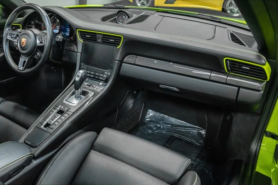 2018 Porsche 991 Targa 4 GTS - Image 12 of 19