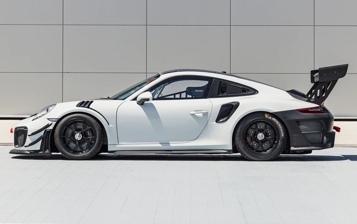 2018 Porsche 991 GT2 RS - Image 6 of 23