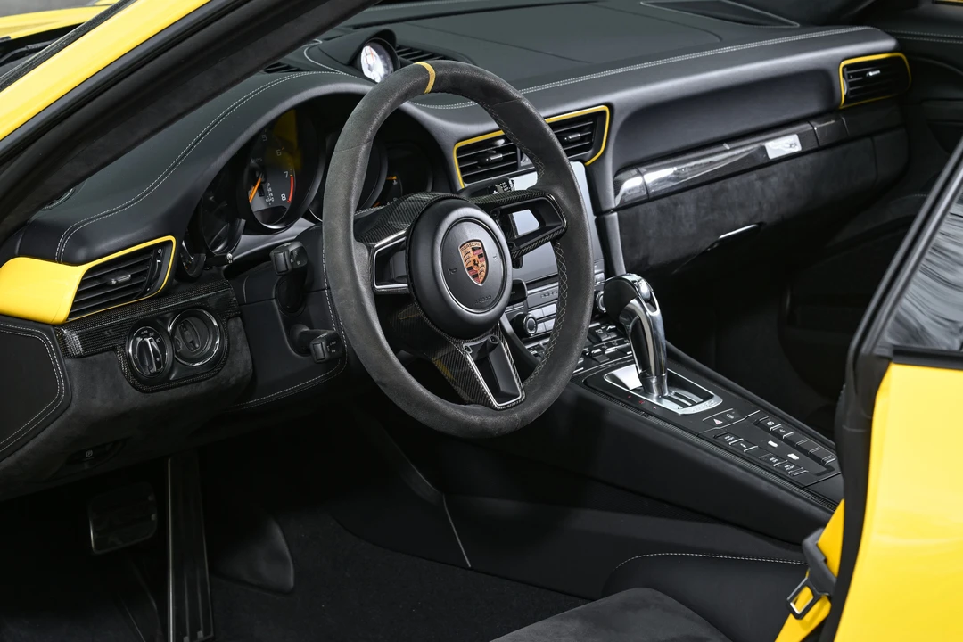2018 Porsche 991 GT2 RS - Image 19 of 31