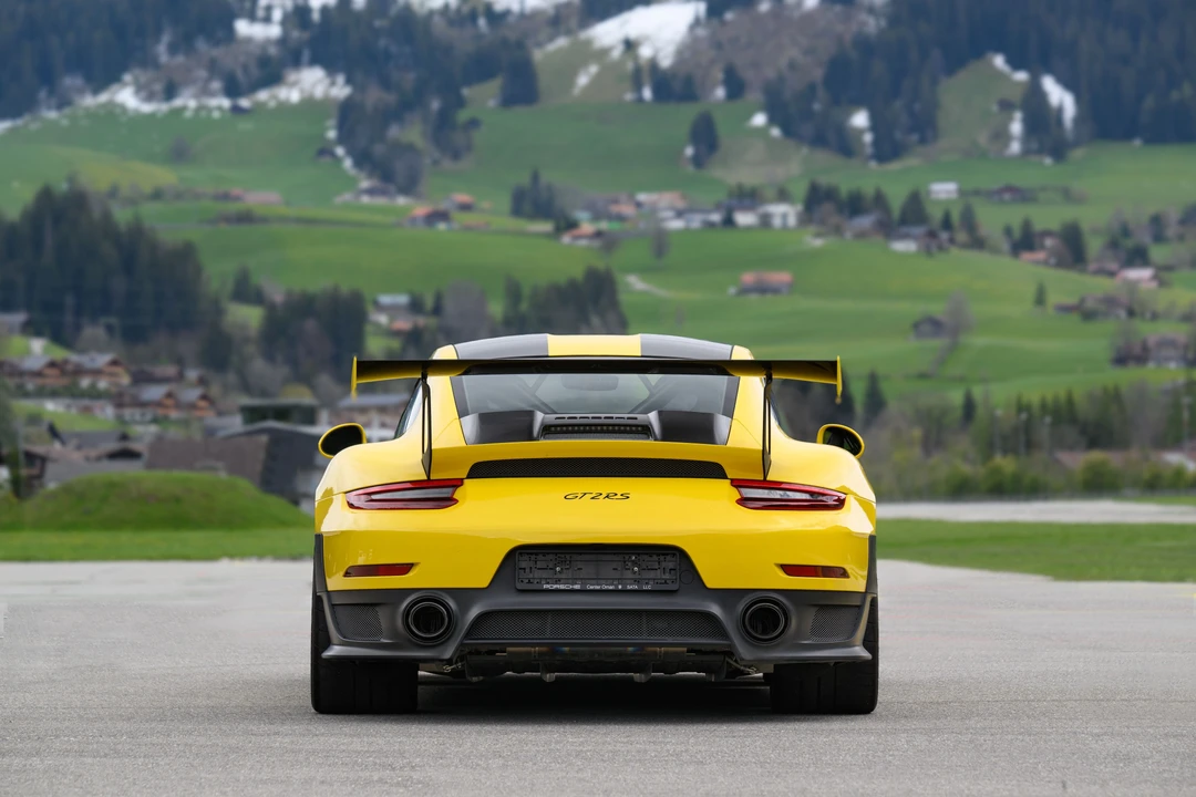 2018 Porsche 991 GT2 RS - Image 15 of 31