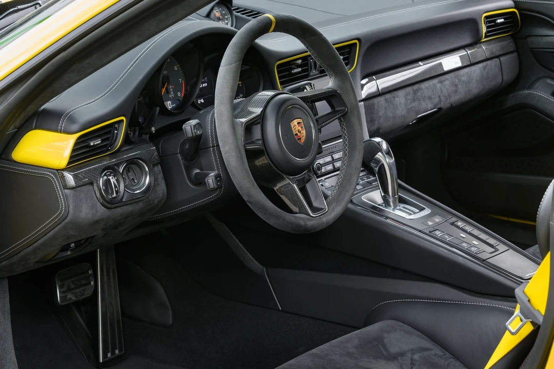 2018 Porsche 991 GT2 RS - Image 20 of 31