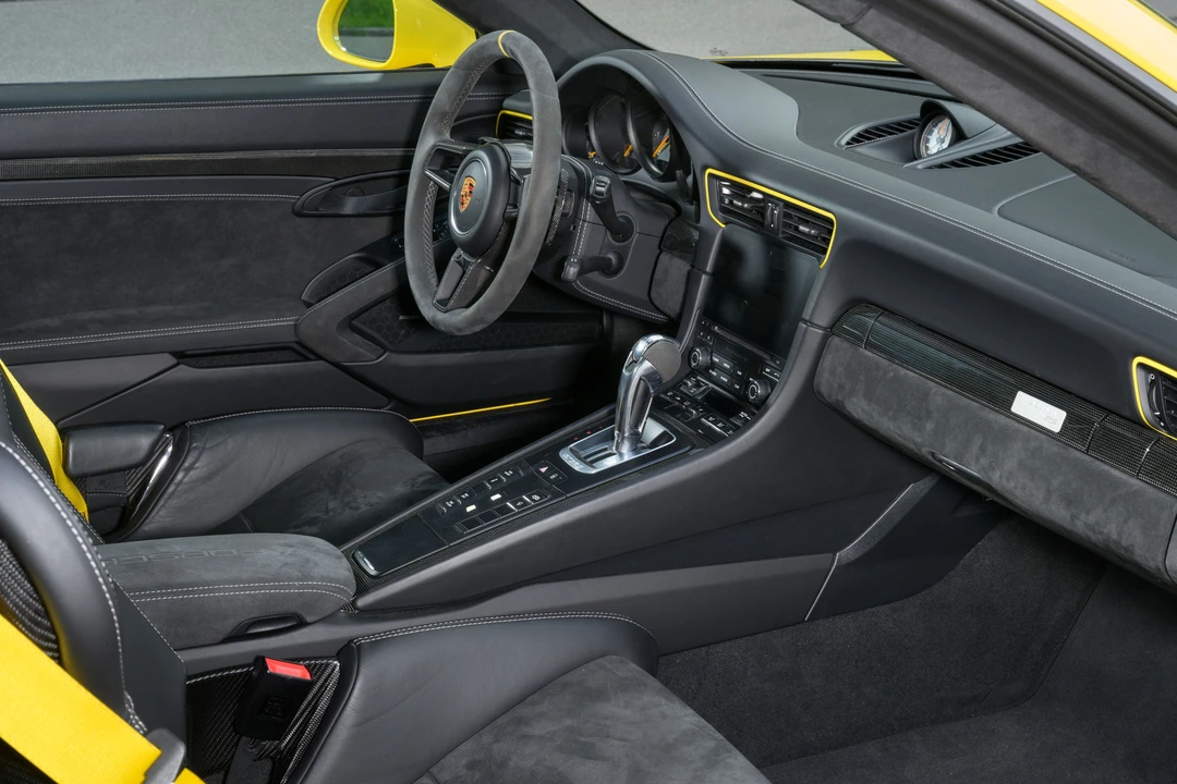 2018 Porsche 991 GT2 RS - Image 29 of 31