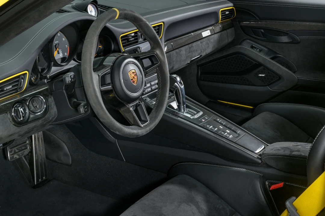 2018 Porsche 991 GT2 RS - Image 17 of 31