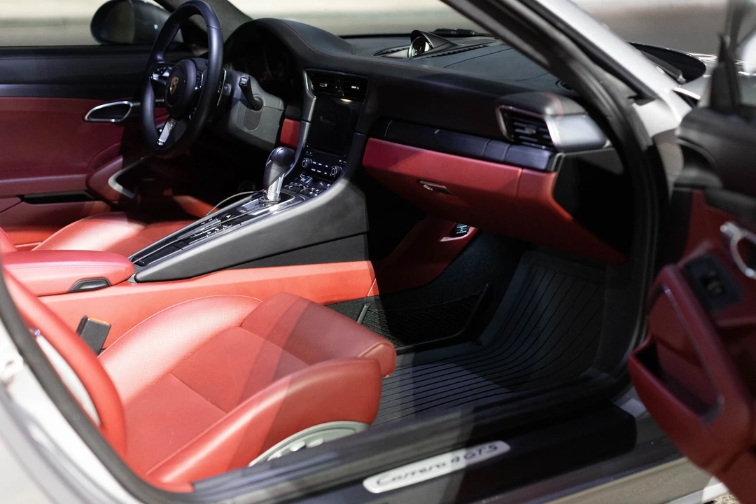 2018 Porsche 991 Carrera GTS - Image 4 of 5