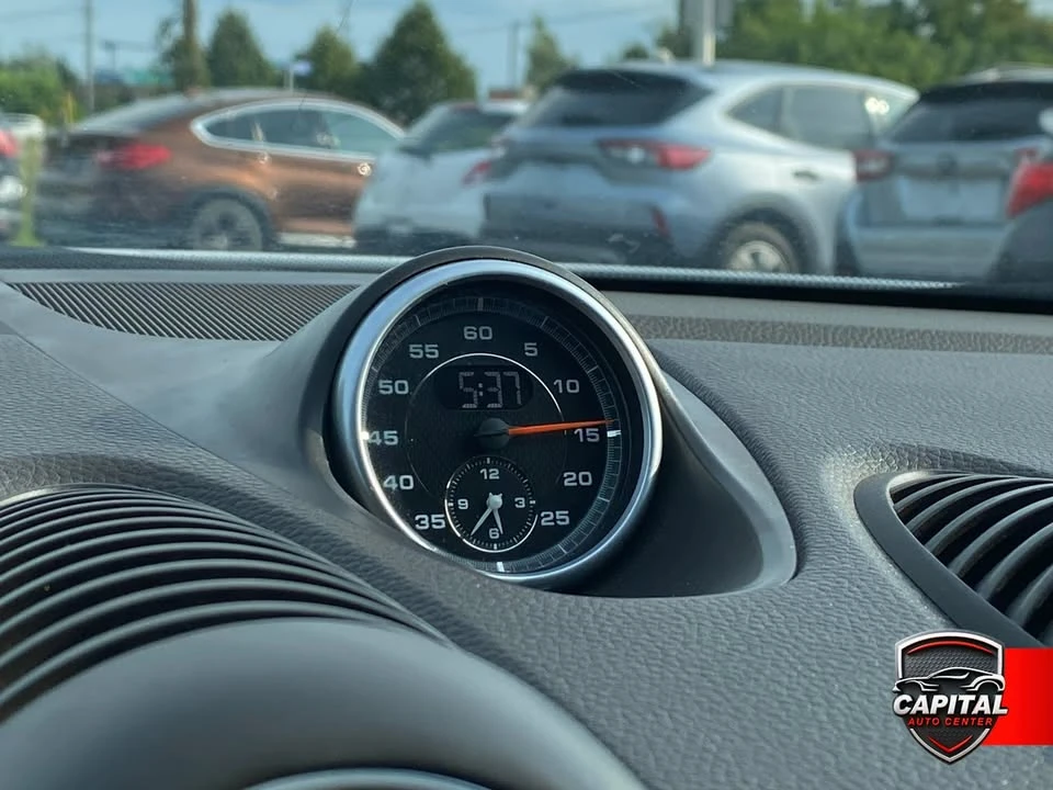 2018 Porsche 718 Boxster - Image 15 of 20