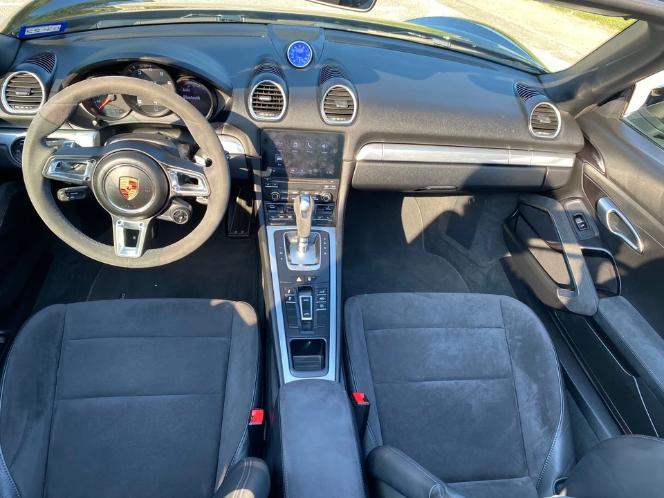 Porsche 718 Boxster GTS - Image 7 of 14