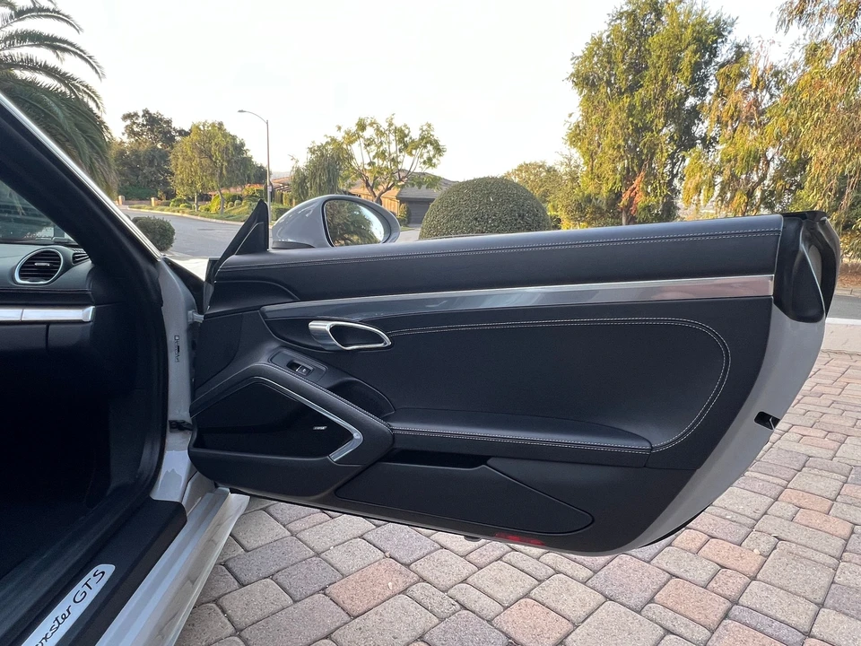 2018 Porsche 718 Boxster GTS - Image 10 of 31