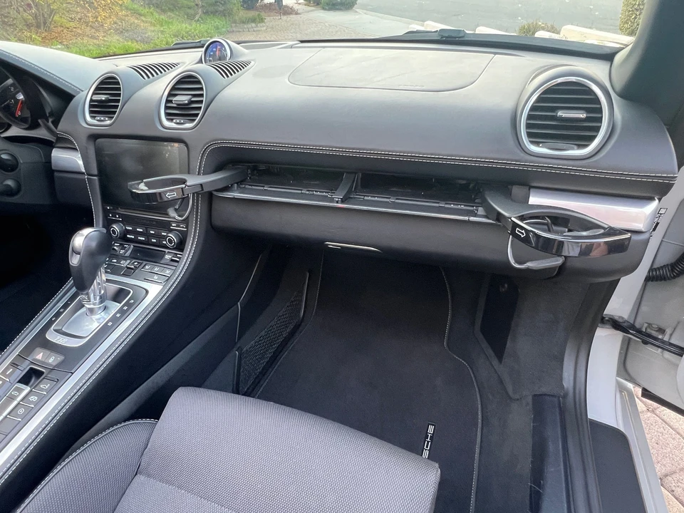 2018 Porsche 718 Boxster GTS - Image 11 of 31