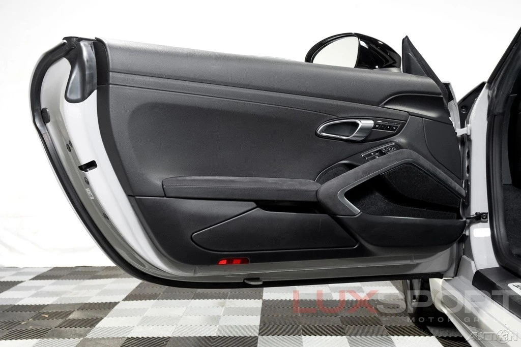 2018 Porsche 718 Boxster GTS - Image 13 of 21