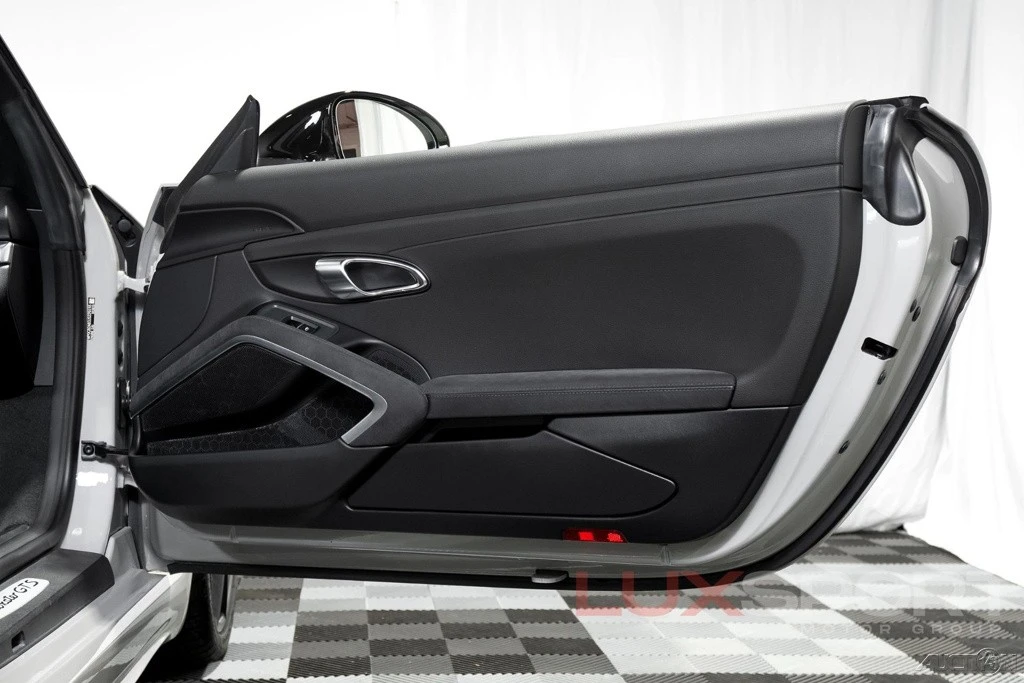 2018 Porsche 718 Boxster GTS - Image 17 of 21