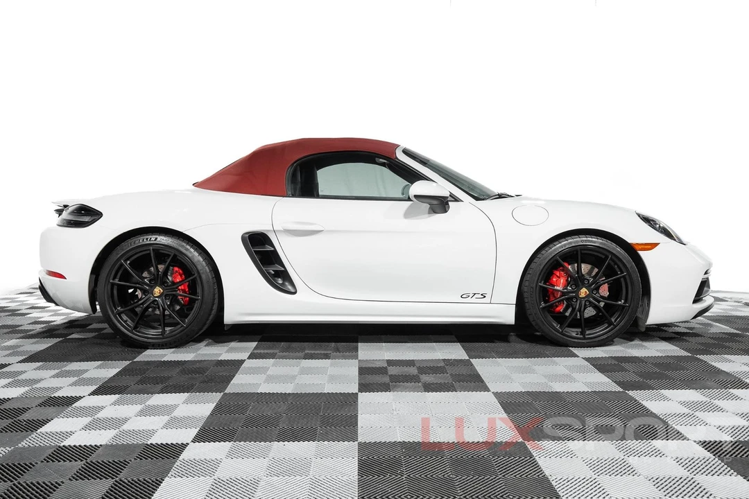 2018 Porsche 718 Boxster GTS - Image 8 of 31