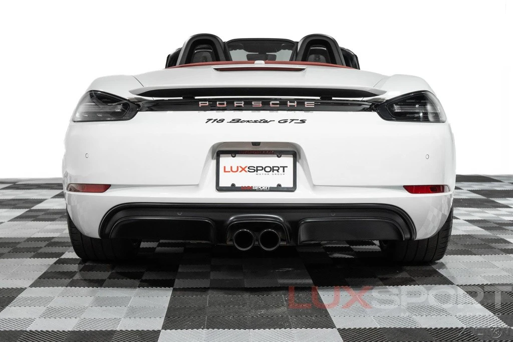 2018 Porsche 718 Boxster GTS - Image 16 of 24