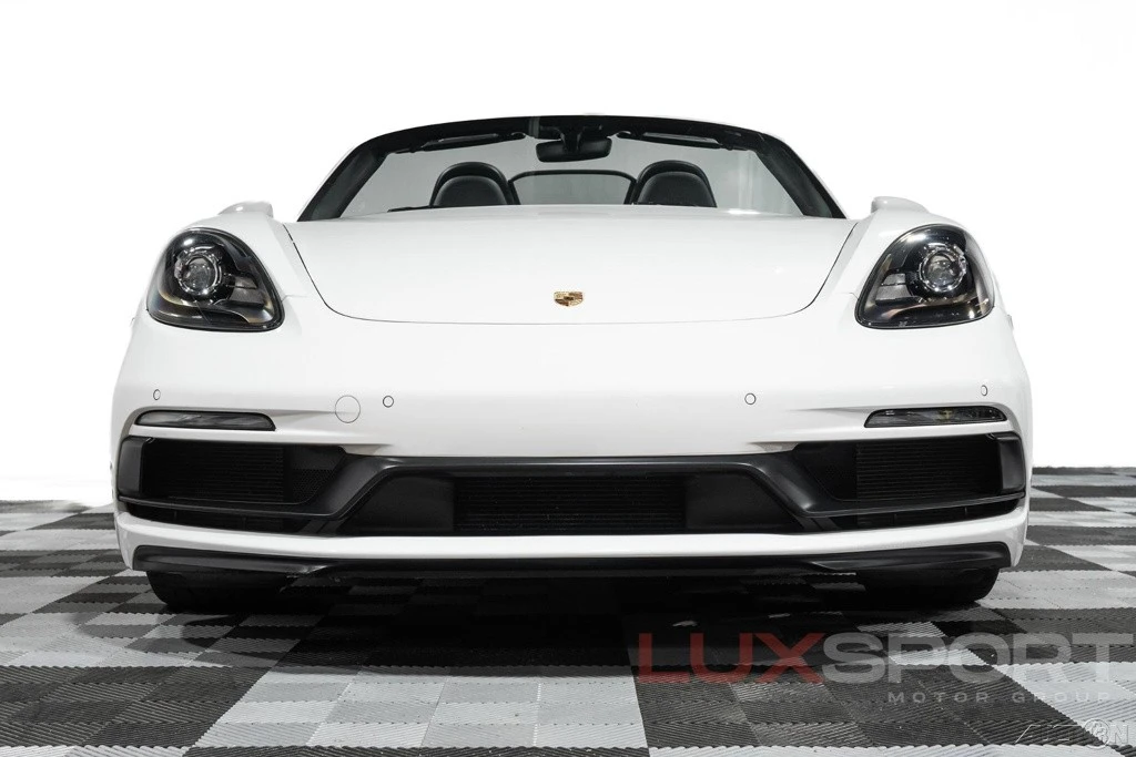 2018 Porsche 718 Boxster GTS - Image 13 of 24